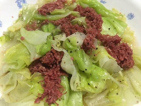 春キャベツとコンビーフ